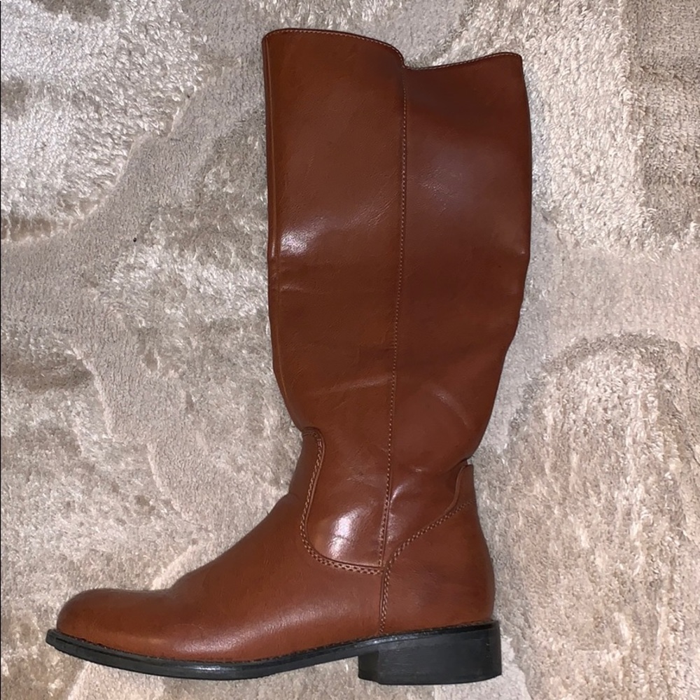 Riding boots